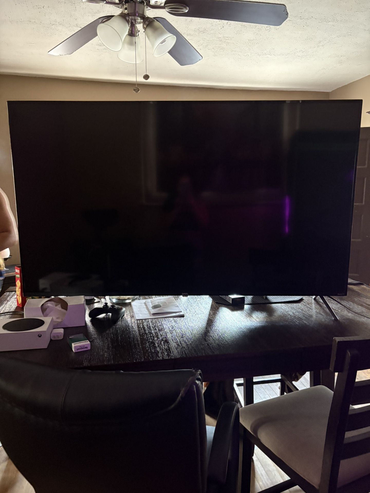 65" 4K Roku Tv
