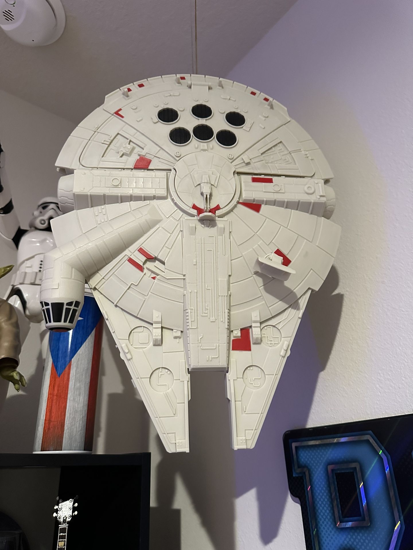 Star Wars Millenium Falcon Popcorn Bucket