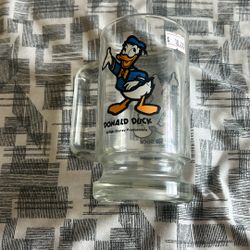 Donald Duck Vintage Cup 