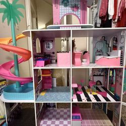 LOL Dollhouse