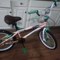 Trickstar FS20 OZONE 500 TRICK BIKE