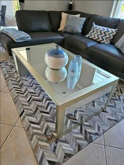 Mirrored Coffee Table – Modern Glam Style