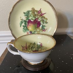 Royal Grafting Apples and Grapes Fine Bone China Tea Cup & Saucer