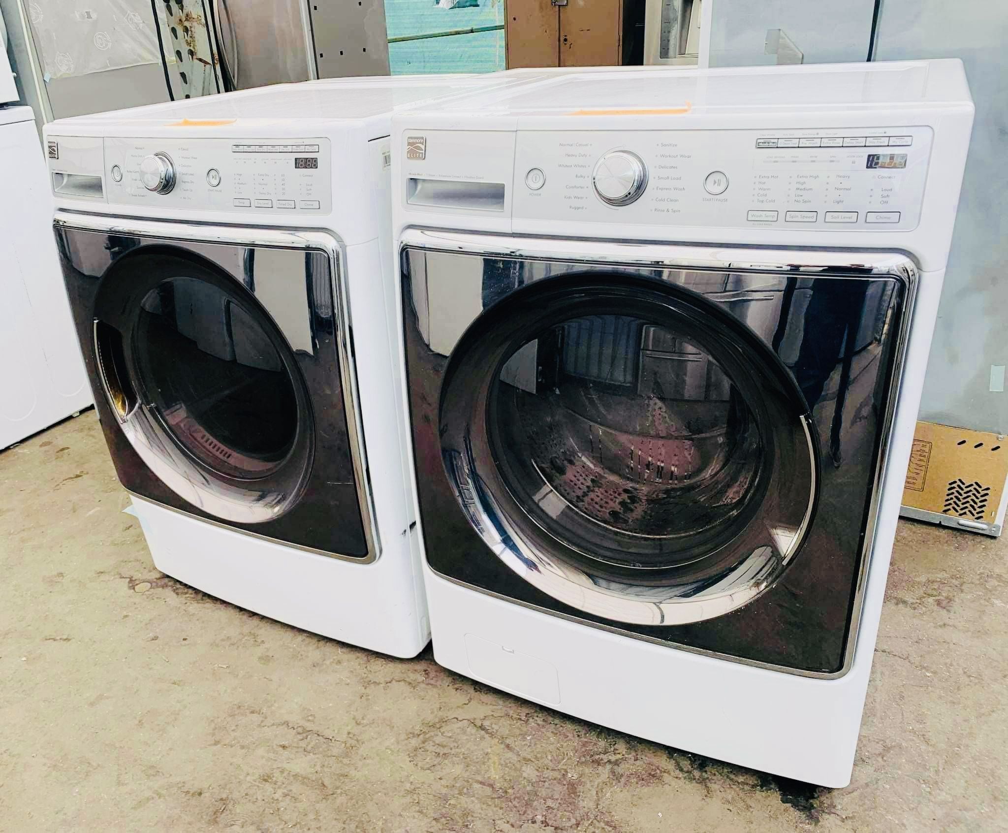 KENMORE SET / WASHER AND GAS DRYER / STACKABLE