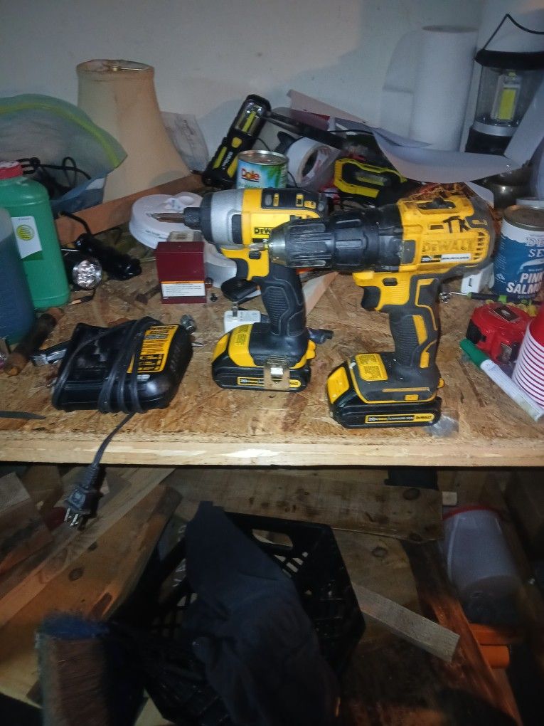 20v Max Dewalt Brushless Drill And Impact Driver