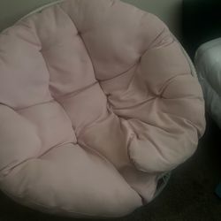 Half Egg Chair