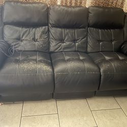 Used Reclyning Sofa Esta Pesado Trae Ayuda 