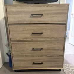 Dresser 