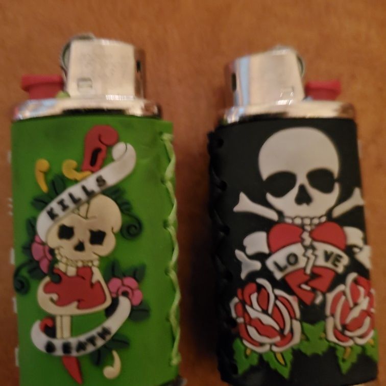 ed hardy cigarette lighters ONE Oil Lighter Tattoo Design Flip-Top Flint Refillable your choice ED HARDY STYLE BIC VINTAGE