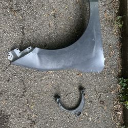 2011 Mazda 3 Right Fender And Control Arm
