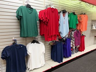 $1 CLOTHES!! ON SALE NOW AT RESELL INDY