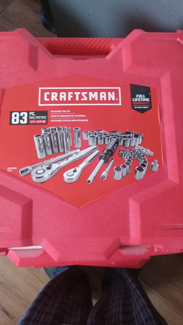 New Craftsman 83 Piece Tool Set