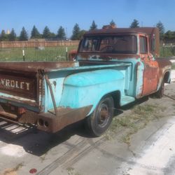 1958 Apache Chevy