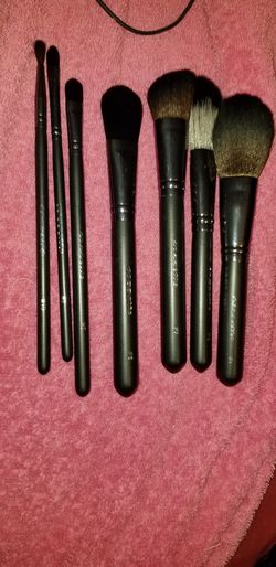 Cozzette Infinite Makeup Brush Set