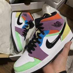 Air Jordan Retro 1 Mid Multicolor