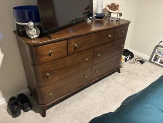 Solid Wood Rooms To Go Dresser