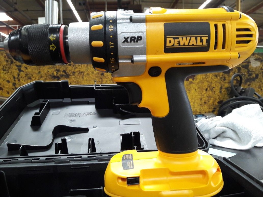 DEWALT XRP DRILL
