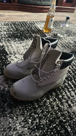 Size 9.5 Men’s Timberland 2 Tone Gray