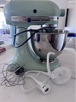 KitchenAid Artisan 5-Qt Stand Mixer – Mint/Pistachio