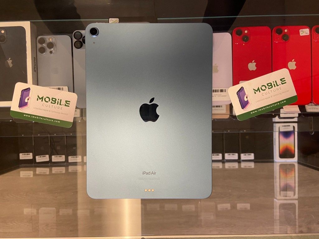Blue iPad Air 5 256gb Wifi