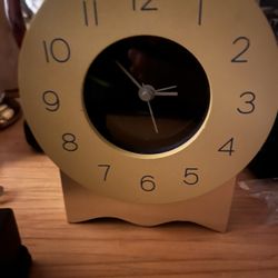 Michael Graves Post Mid Century Modern Memphis Table Clock Works