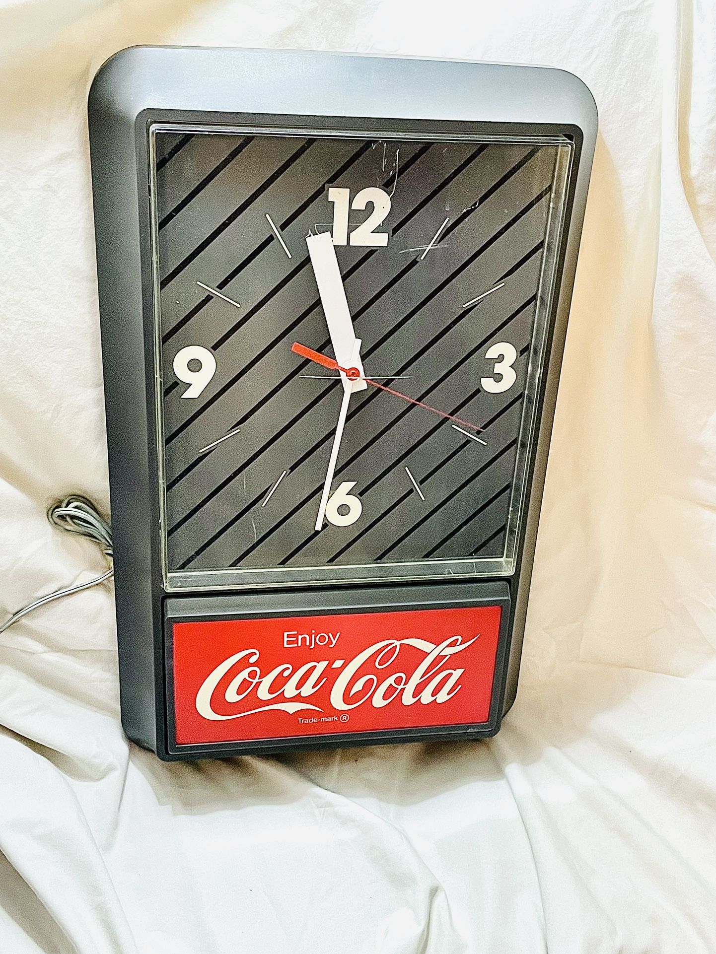 *GREAT FIND* Vintage❤️1980’s Enjoy COCA ~ COLA❤️Wall CLOCK By Lanshire❤️21” Tall