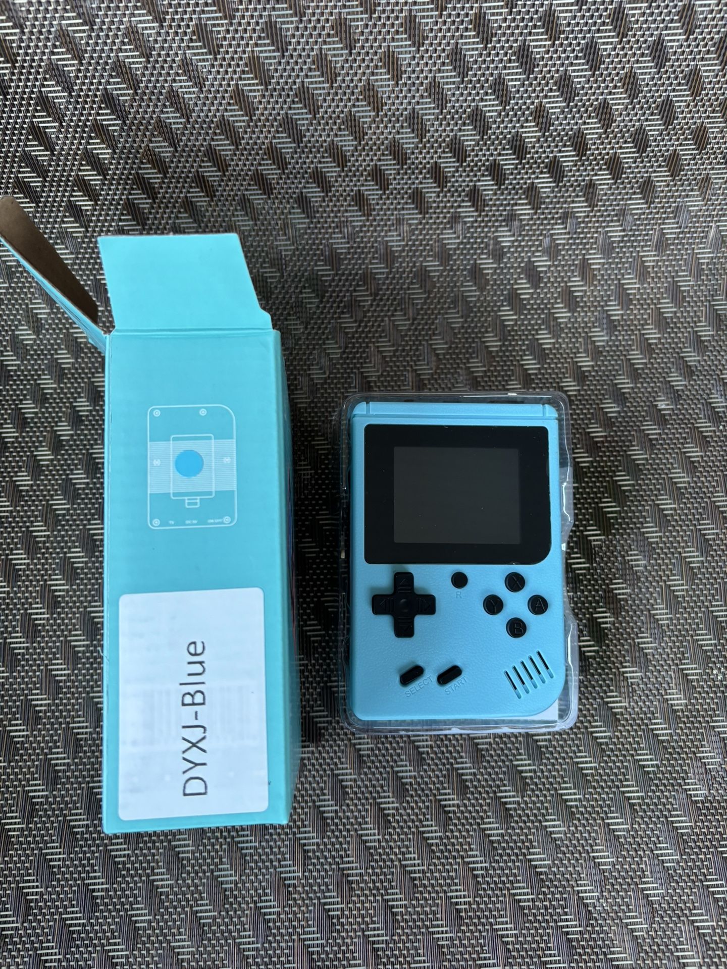 Game Box With 500 Built In Retro Games 