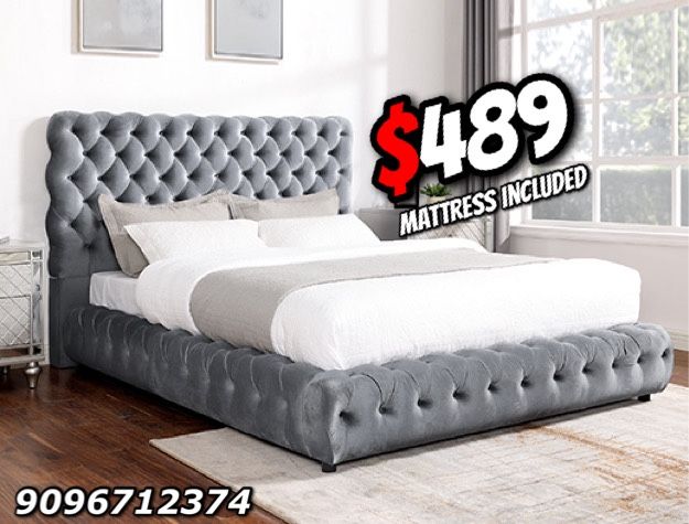 Queen Black Button Platform Bed w. Orhopedic Mattress Included