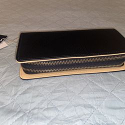 Black Clutch
