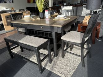 comedor alto cuatro sillas una banca