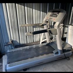 Life fitness Commercial Treadmill 