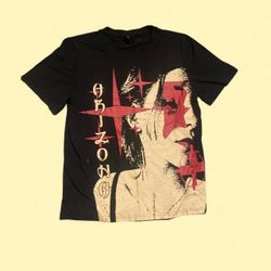 Graphic Red Stars Face Print