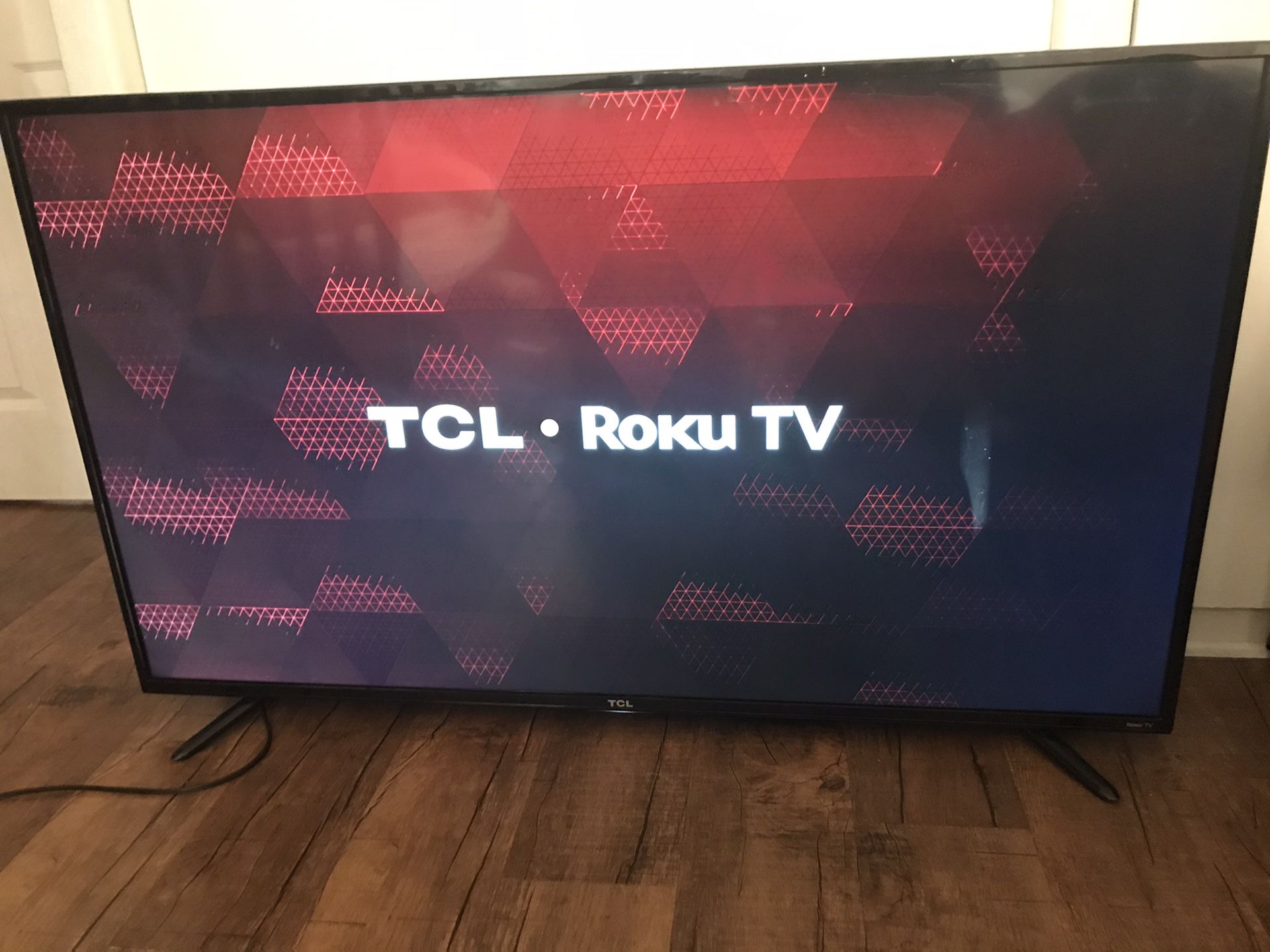TCL ROKU 55” Smart Tv