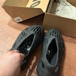 Yeezy Foam Runners