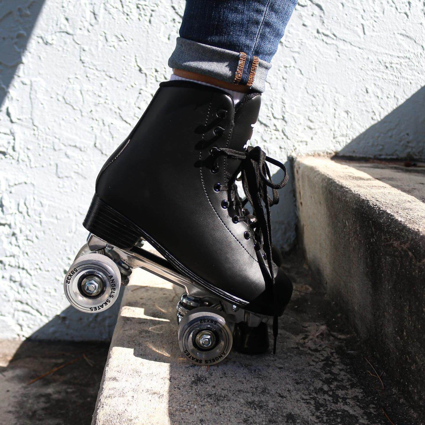 Angel Skates Size 8.5 Women’s