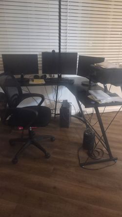 Computer desk