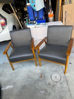 2 NEW mid century wood frame accent chairs amazing style