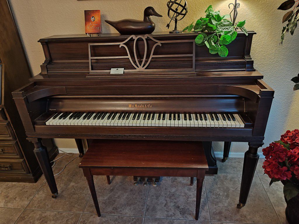 1946 Knabe And Co. Mignonette Upright Piano