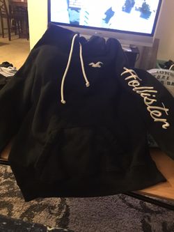 Hollister Sweat Shirt 