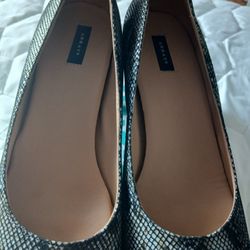 Low Heel Dress Pumps Size 9 Great For Dress Attire