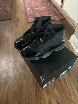 Jordan 11  gama size 11.5