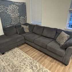 Gray Sectional/ Couch/ Sofa