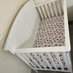 Baby Crib 