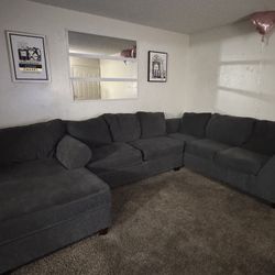 FREE COUCHES