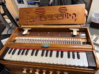 Jatin And Co Harmonium
