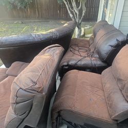 Sectional With 2 Recliners Obo