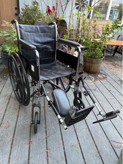 Medline Excel 2000 wheelchair