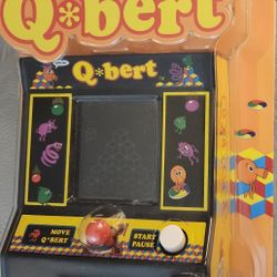 Mini Q*bert Arcade