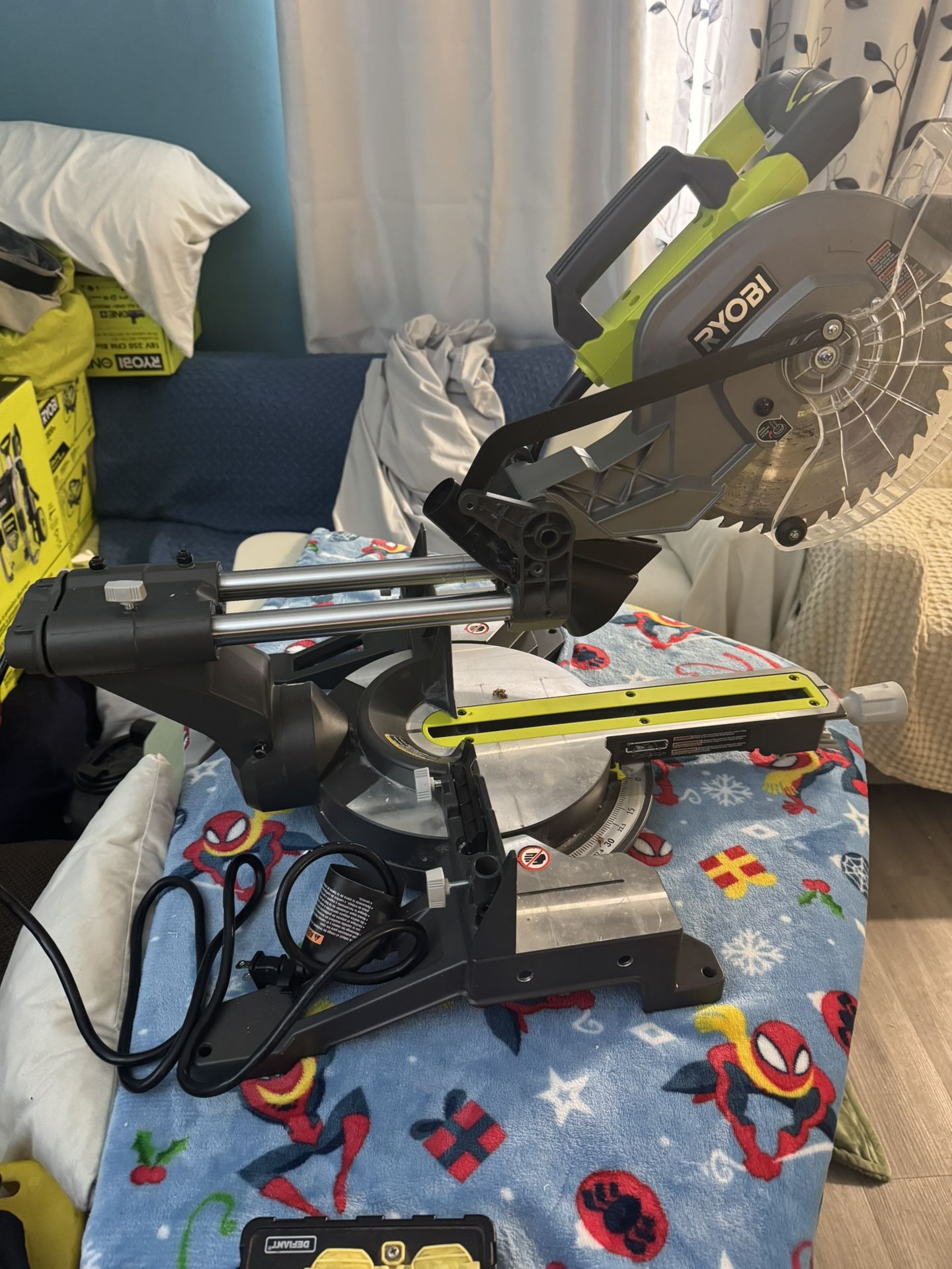 Ryobi 10 Inch Sliding Miter Saw