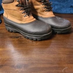 Donner Mountain Boots Men's Size 11M